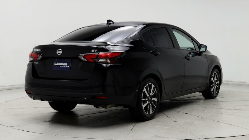 2022 Nissan Versa SV 8