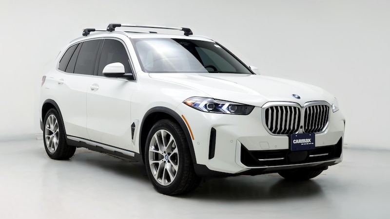 2024 BMW X5 xDrive50e Hero Image