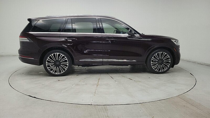 2023 Lincoln Aviator Black Label 4