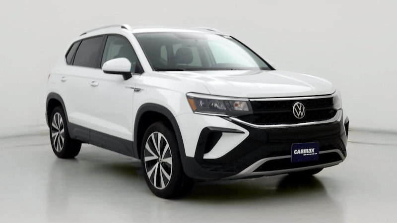 2022 Volkswagen Taos SE Hero Image