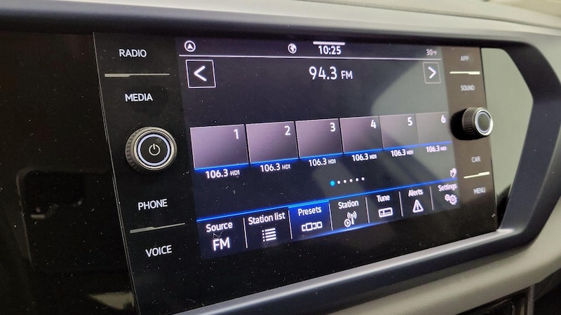 2022 Volkswagen Taos SE 15