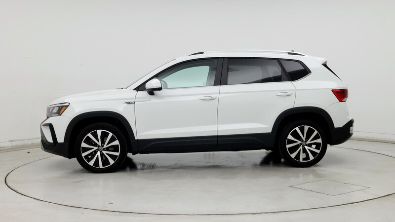 2022 Volkswagen Taos SE 3