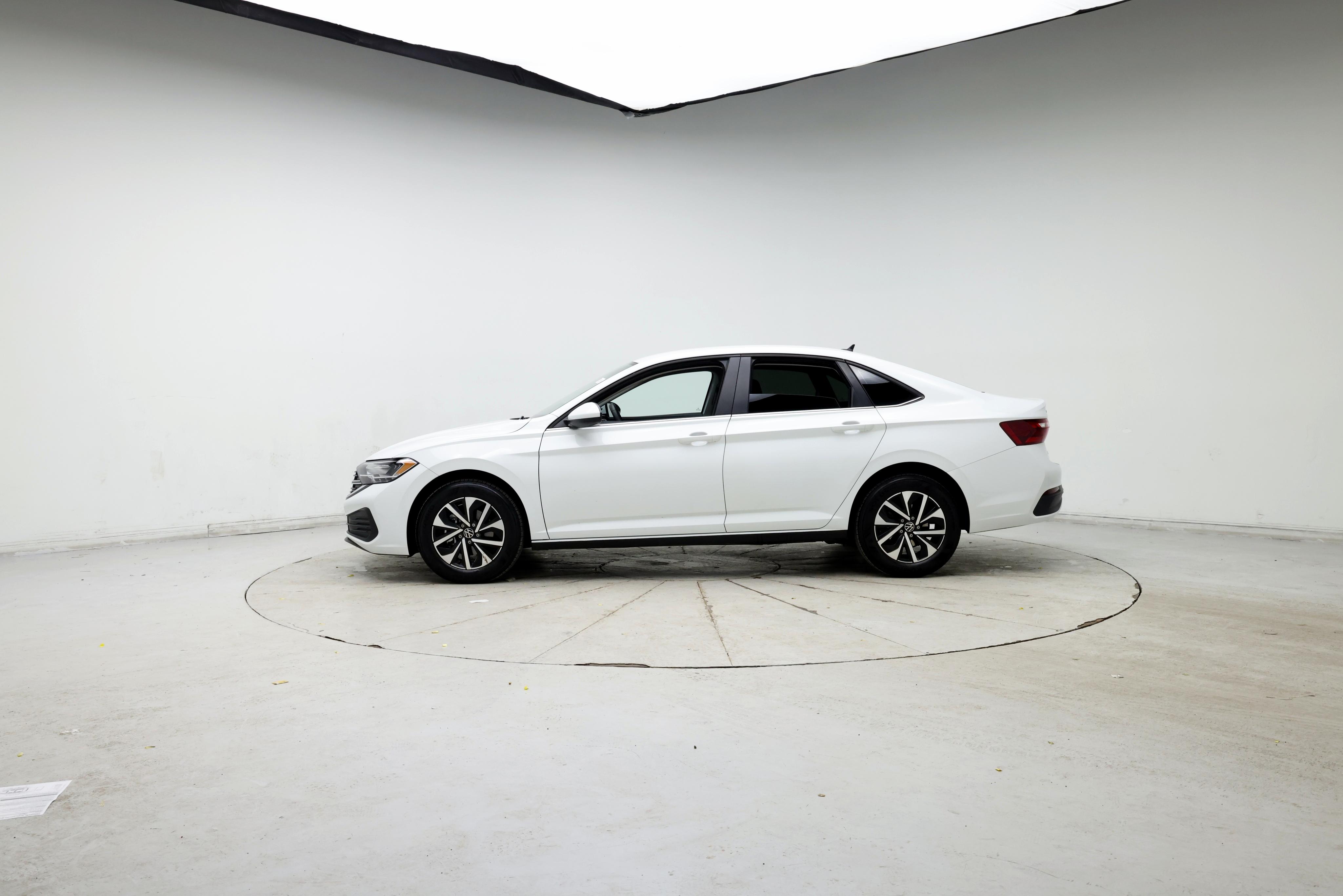 Thumbnail: 2024 Volkswagen Jetta - 3