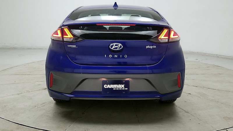 2022 Hyundai Ioniq SEL 6