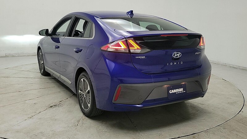 2022 Hyundai Ioniq SEL 7