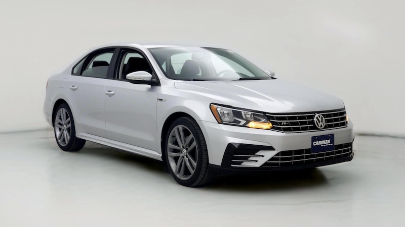 2018 Volkswagen Passat R-Line Hero Image