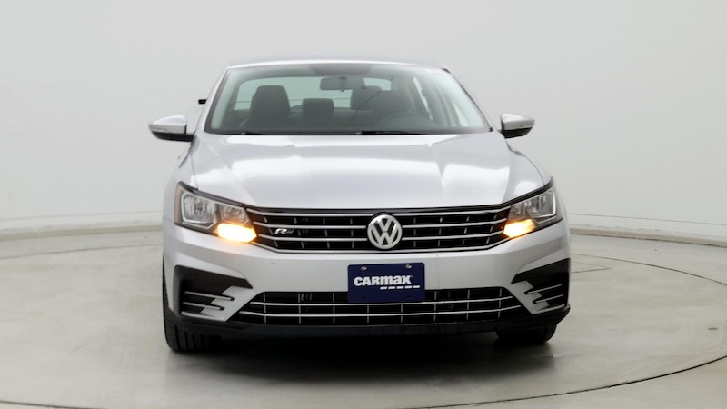 2018 Volkswagen Passat R-Line 5