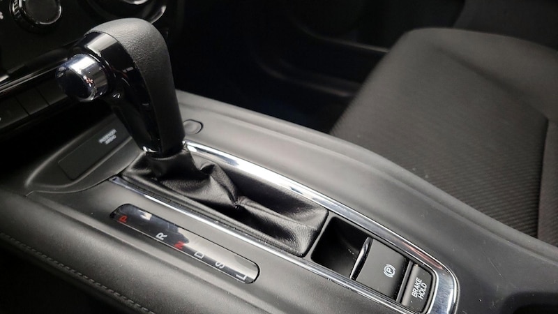 2016 Honda HR-V LX 17