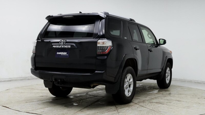 2024 Toyota 4Runner SR5 8