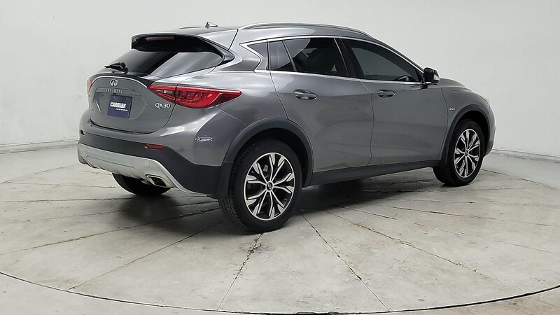 2018 INFINITI QX30 Premium 5