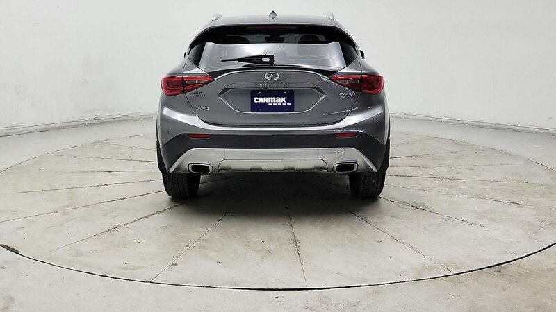 2018 INFINITI QX30 Premium 6