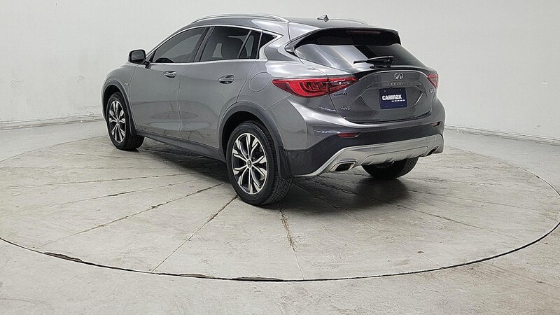 2018 INFINITI QX30 Premium 7