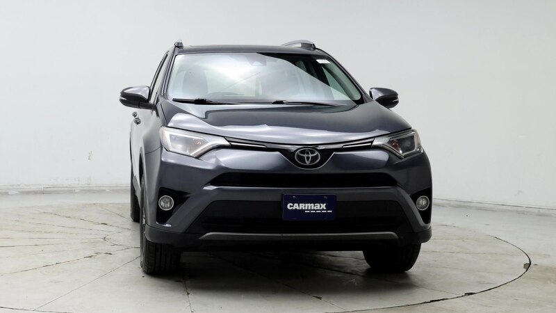 2017 Toyota RAV4 XLE 5