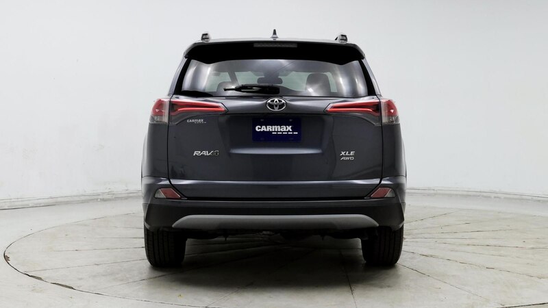 2017 Toyota RAV4 XLE 6