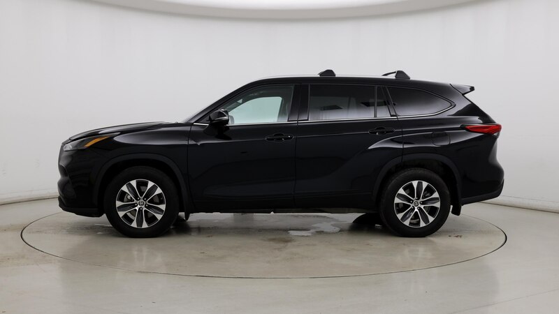 2022 Toyota Highlander XLE 3