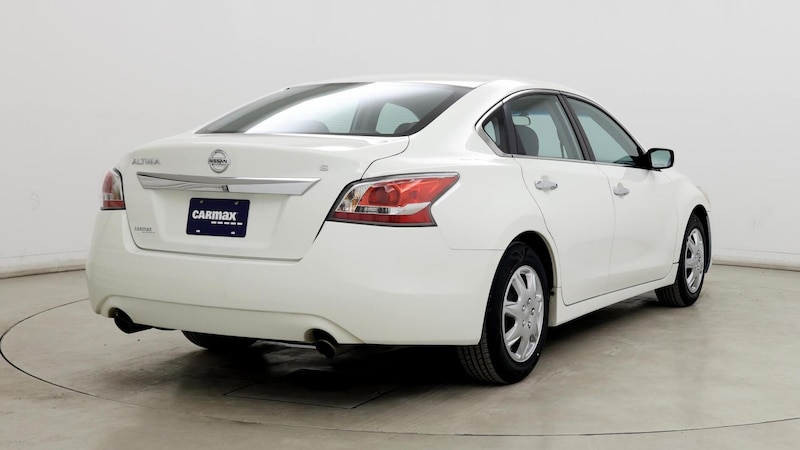 2015 Nissan Altima S 8