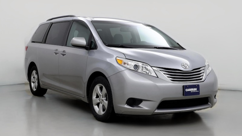 2015 Toyota Sienna LE Hero Image