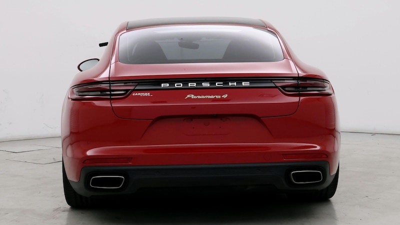 2018 Porsche Panamera 4 6