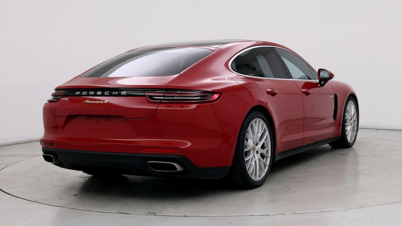 2018 Porsche Panamera 4 8