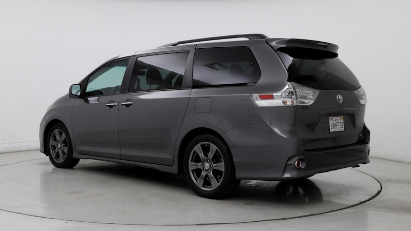 2017 Toyota Sienna SE 2