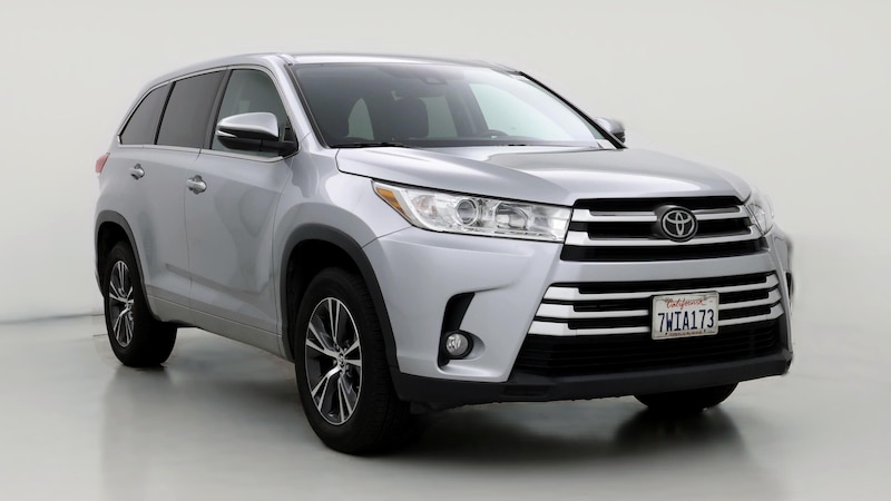 2017 Toyota Highlander Plus Hero Image