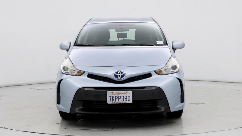 2015 Toyota Prius v Two 5