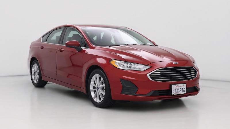 2020 Ford Fusion SE Hero Image