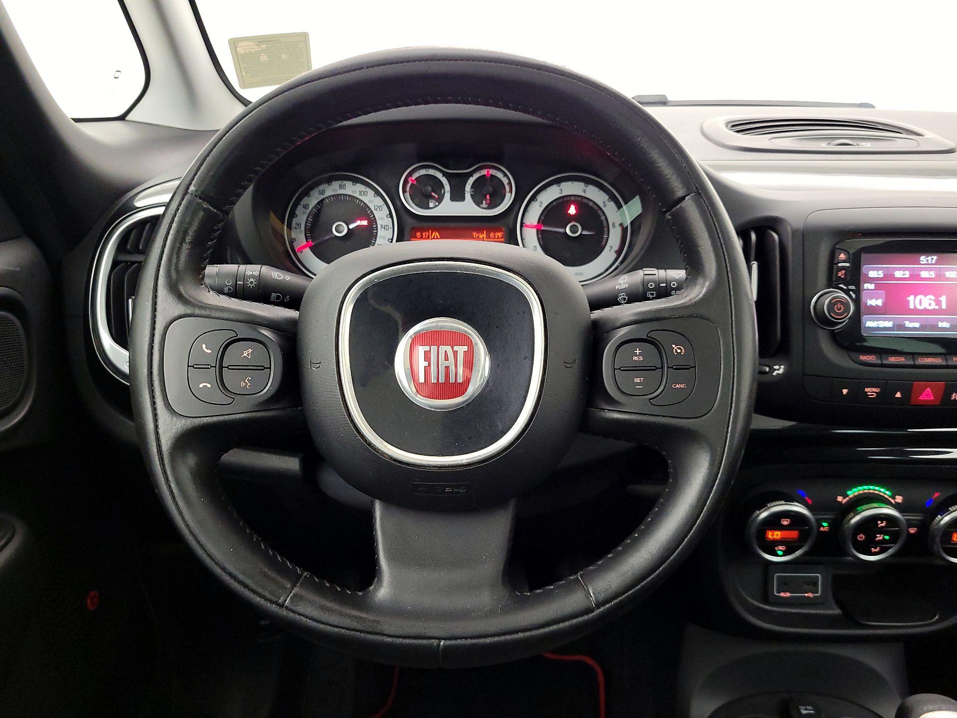 Thumbnail: 2016 Fiat 500L - 10
