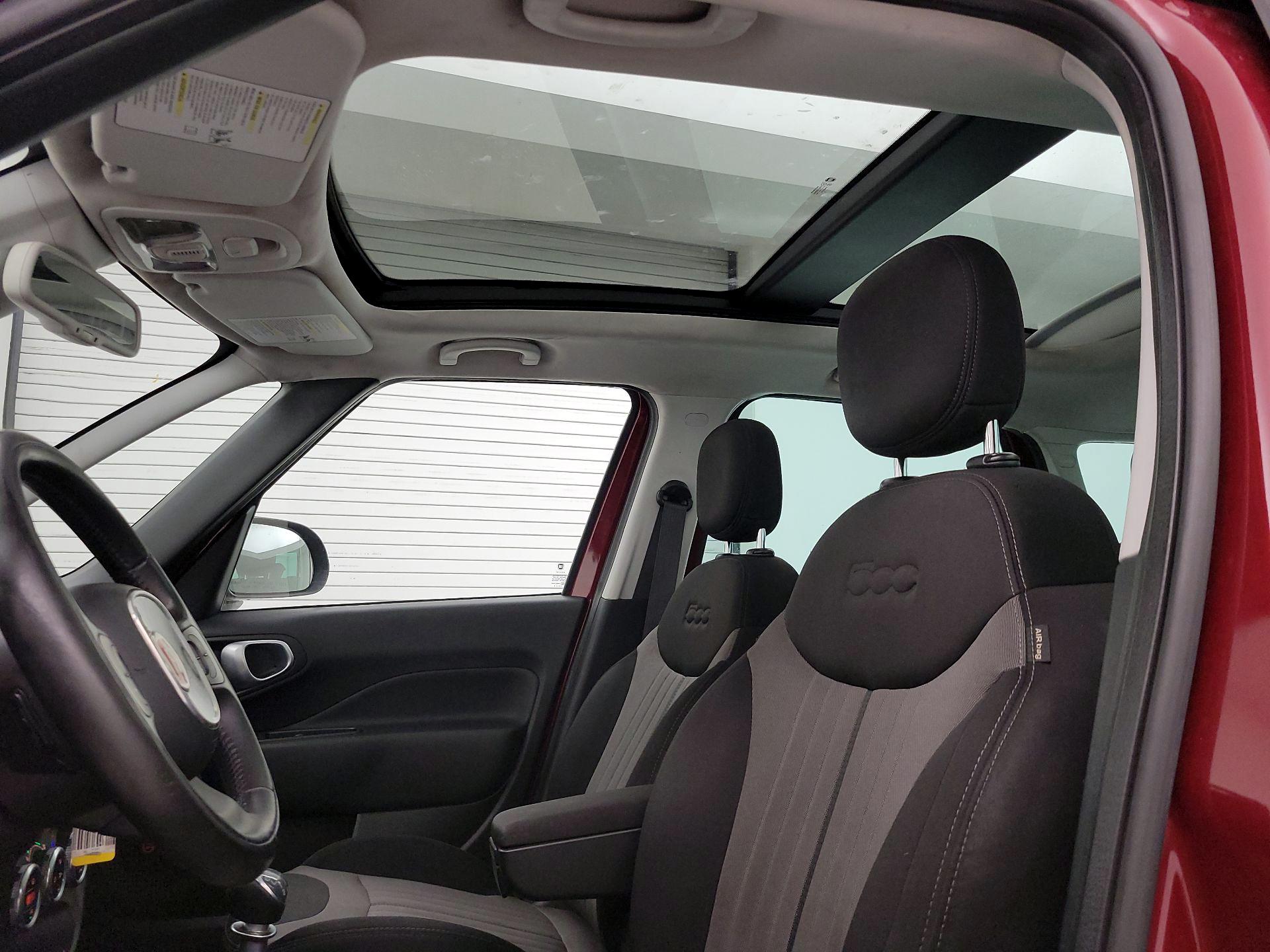Thumbnail: 2016 Fiat 500L - 18