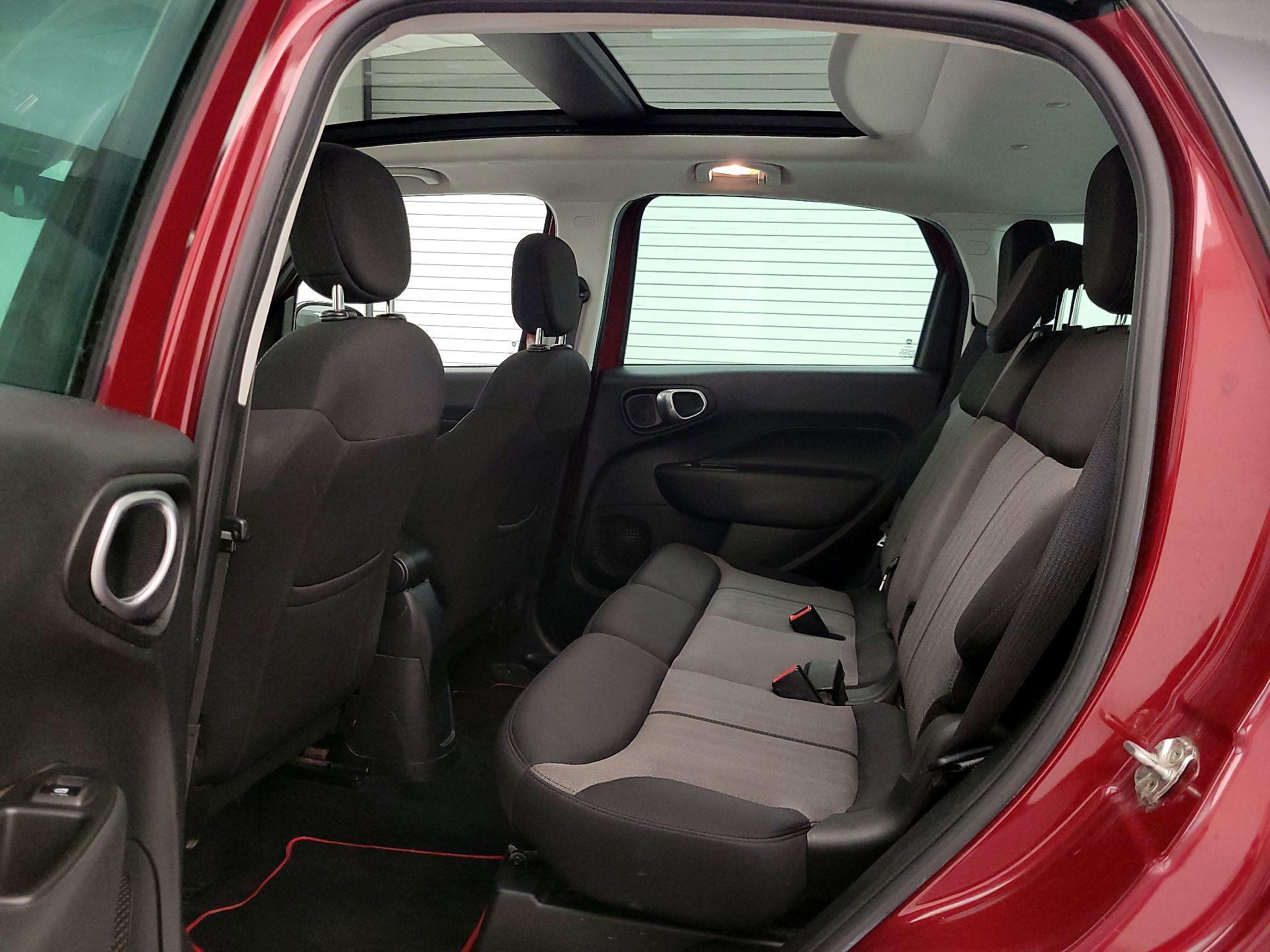 Thumbnail: 2016 Fiat 500L - 19