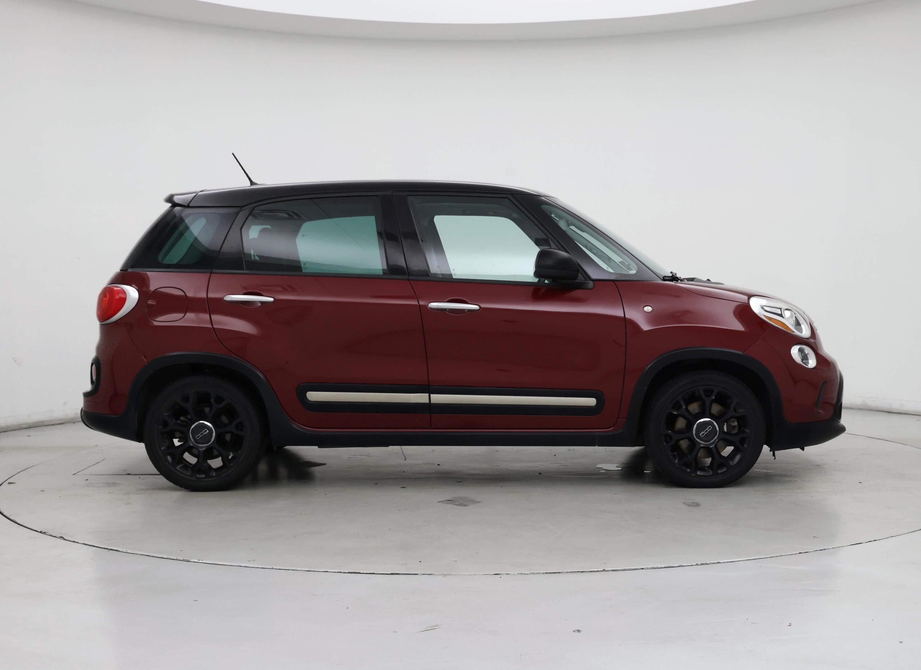 Thumbnail: 2016 Fiat 500L - 7