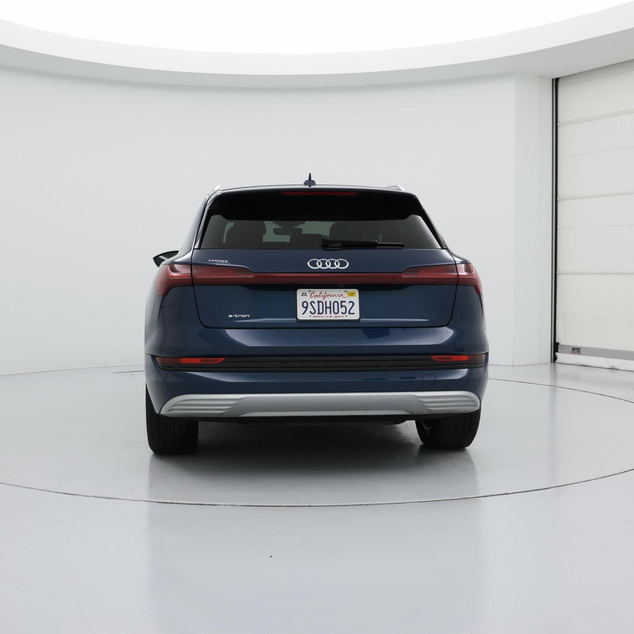 Thumbnail: 2019 Audi e-tron - 6