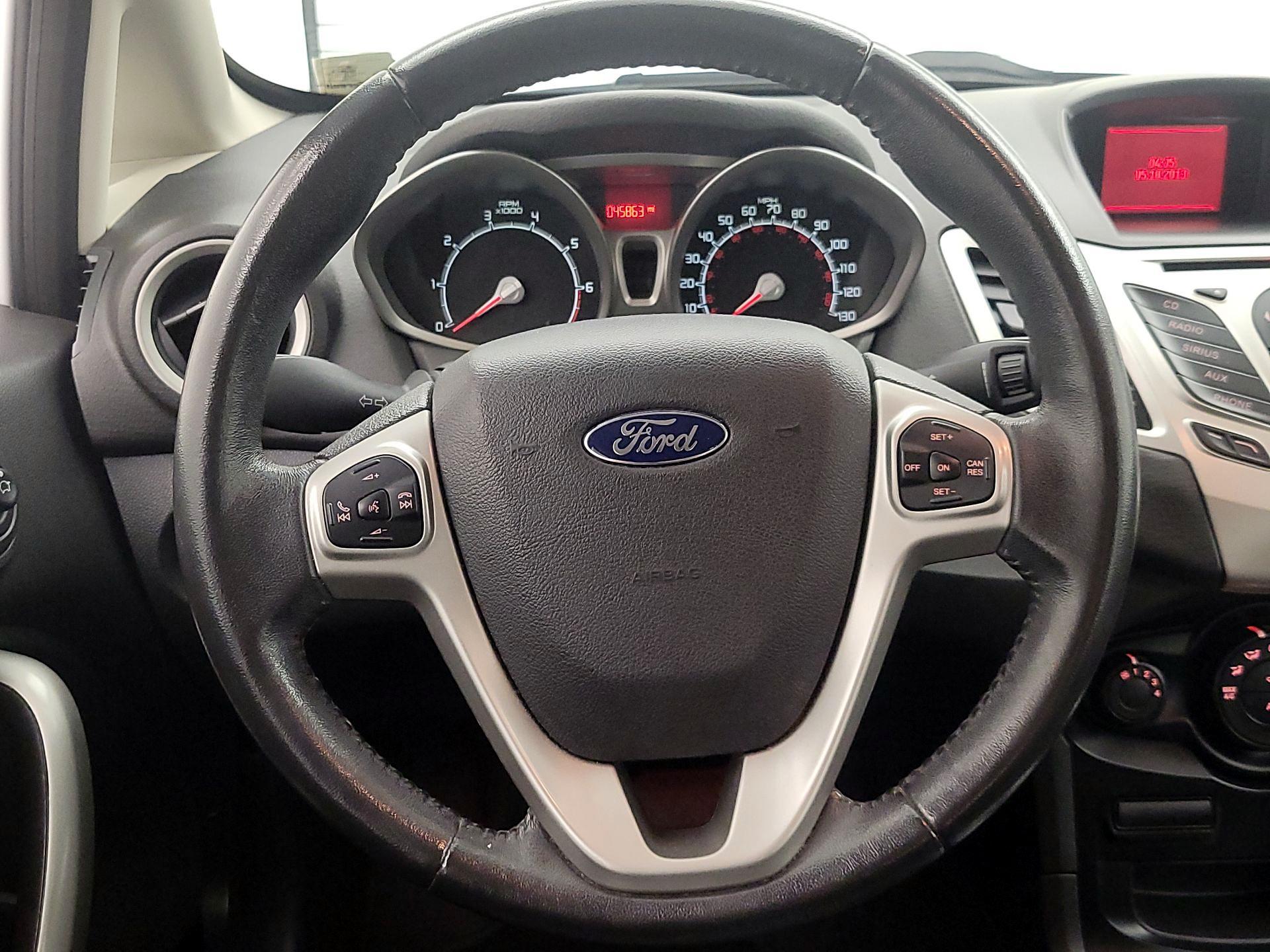 Thumbnail: 2013 Ford Fiesta - 10