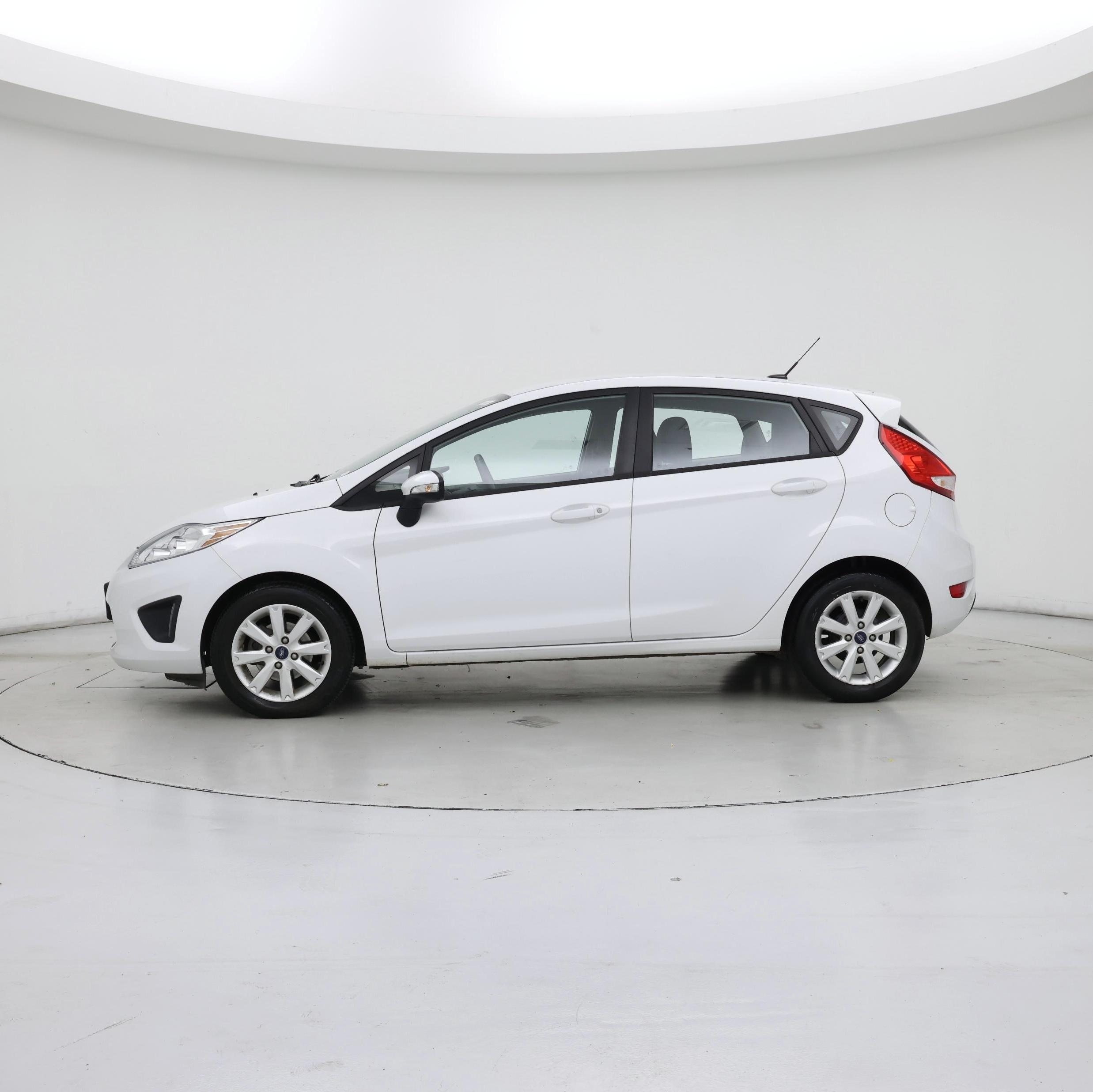 Thumbnail: 2013 Ford Fiesta - 3