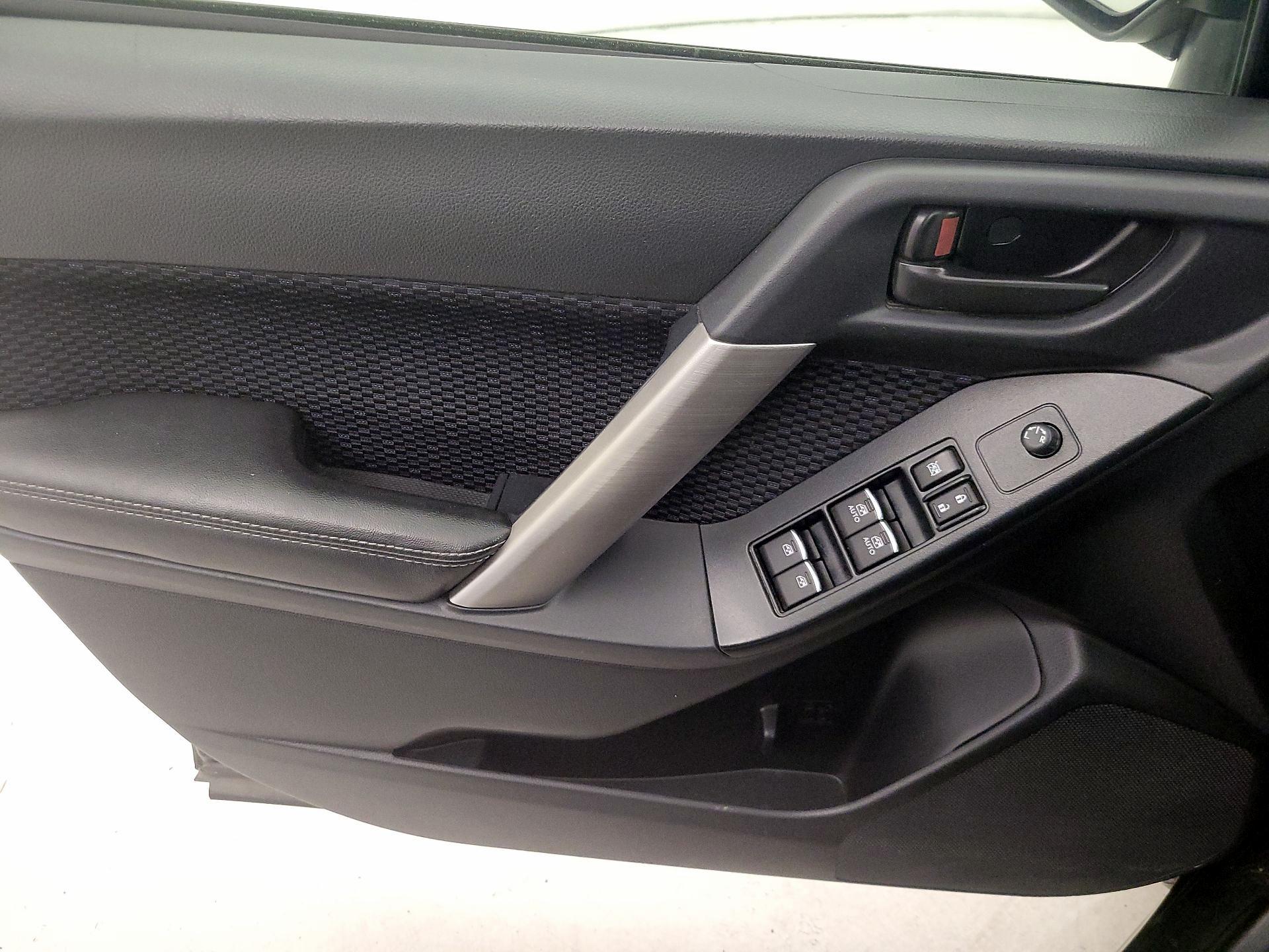 Thumbnail: 2018 Subaru Forester - 12