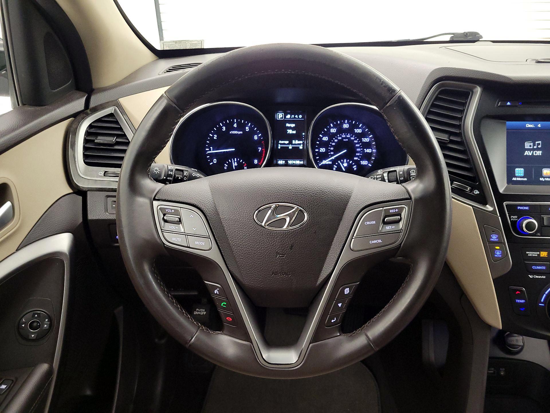 Thumbnail: 2017 Hyundai Santa Fe - 10