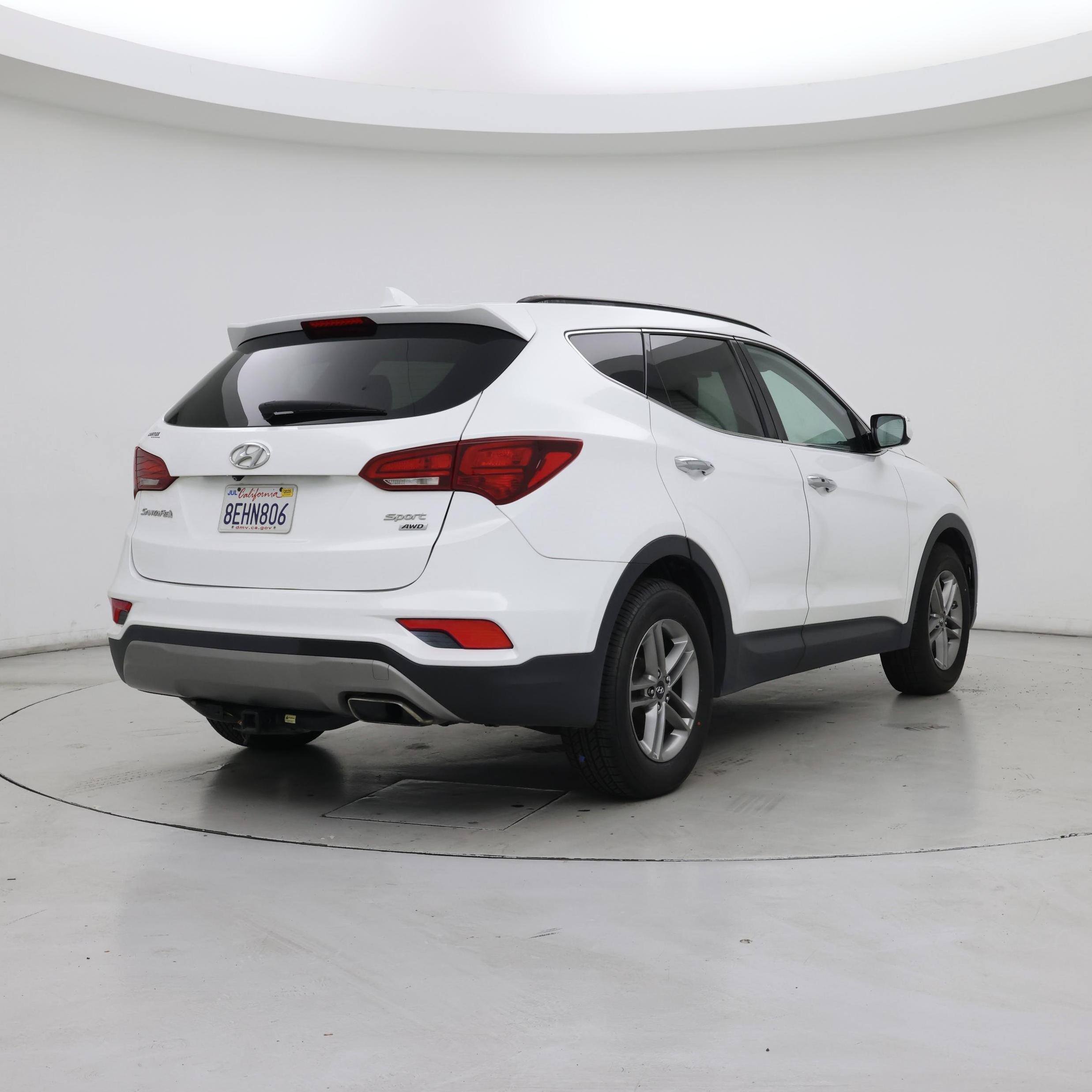 Thumbnail: 2017 Hyundai Santa Fe - 8