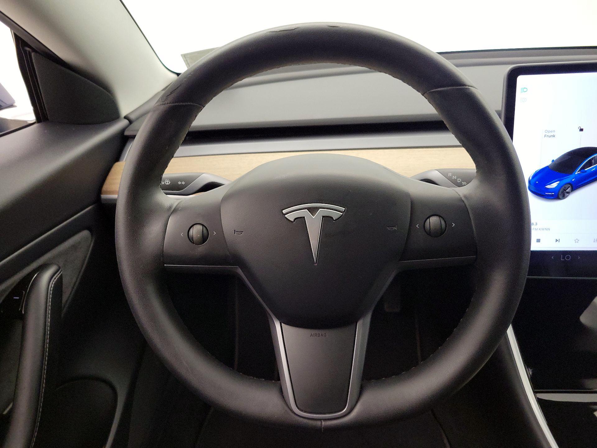 Thumbnail: 2020 Tesla Model 3 - 10