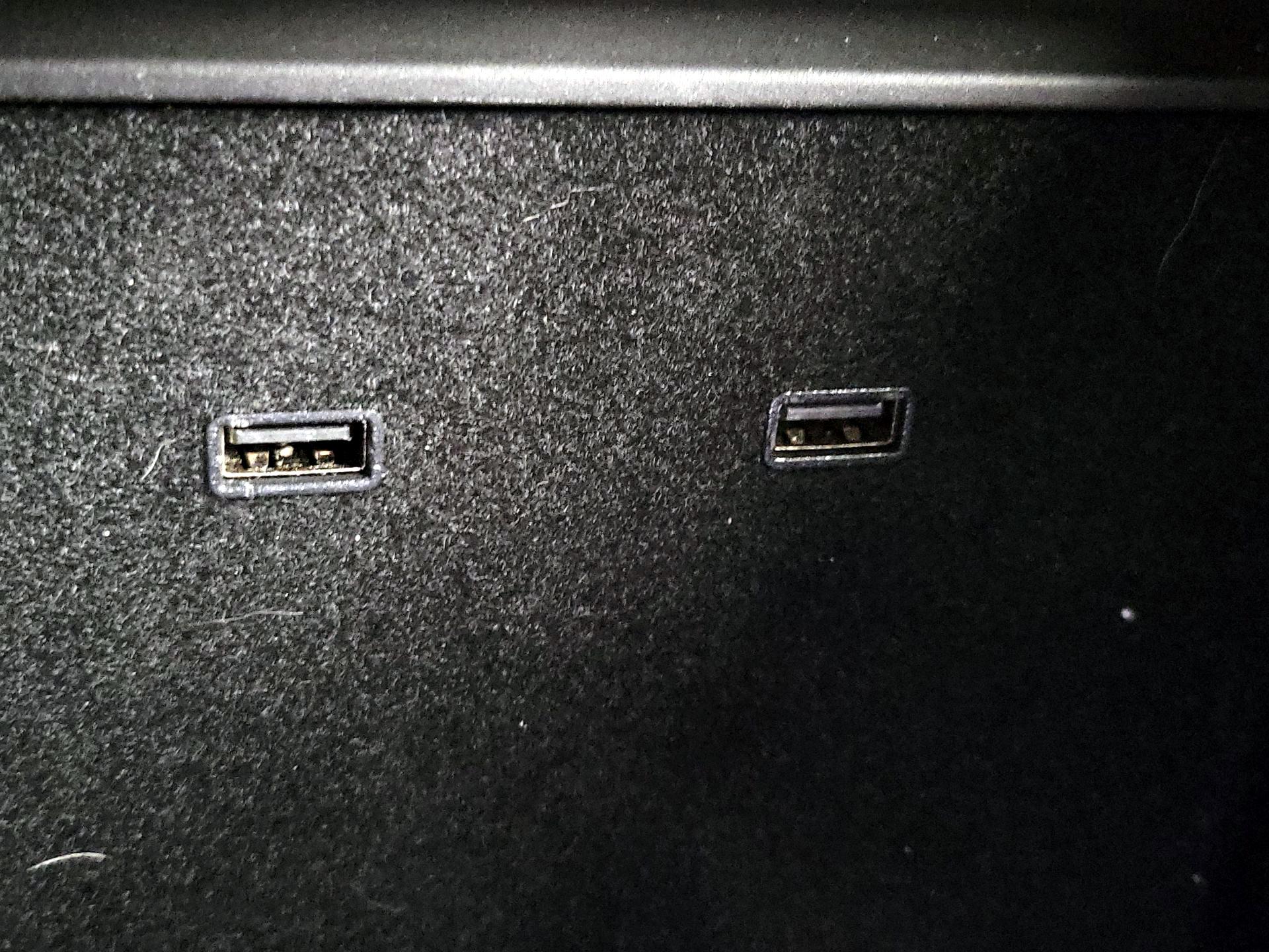 Thumbnail: 2020 Tesla Model 3 - 18