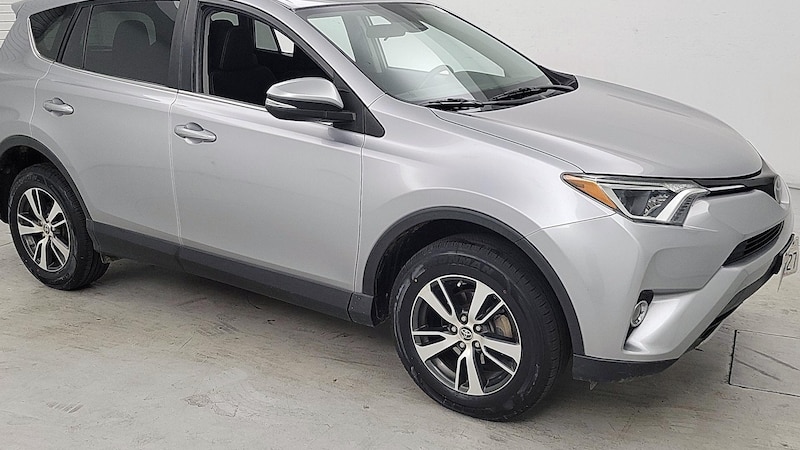 2018 Toyota RAV4 XLE Hero Image