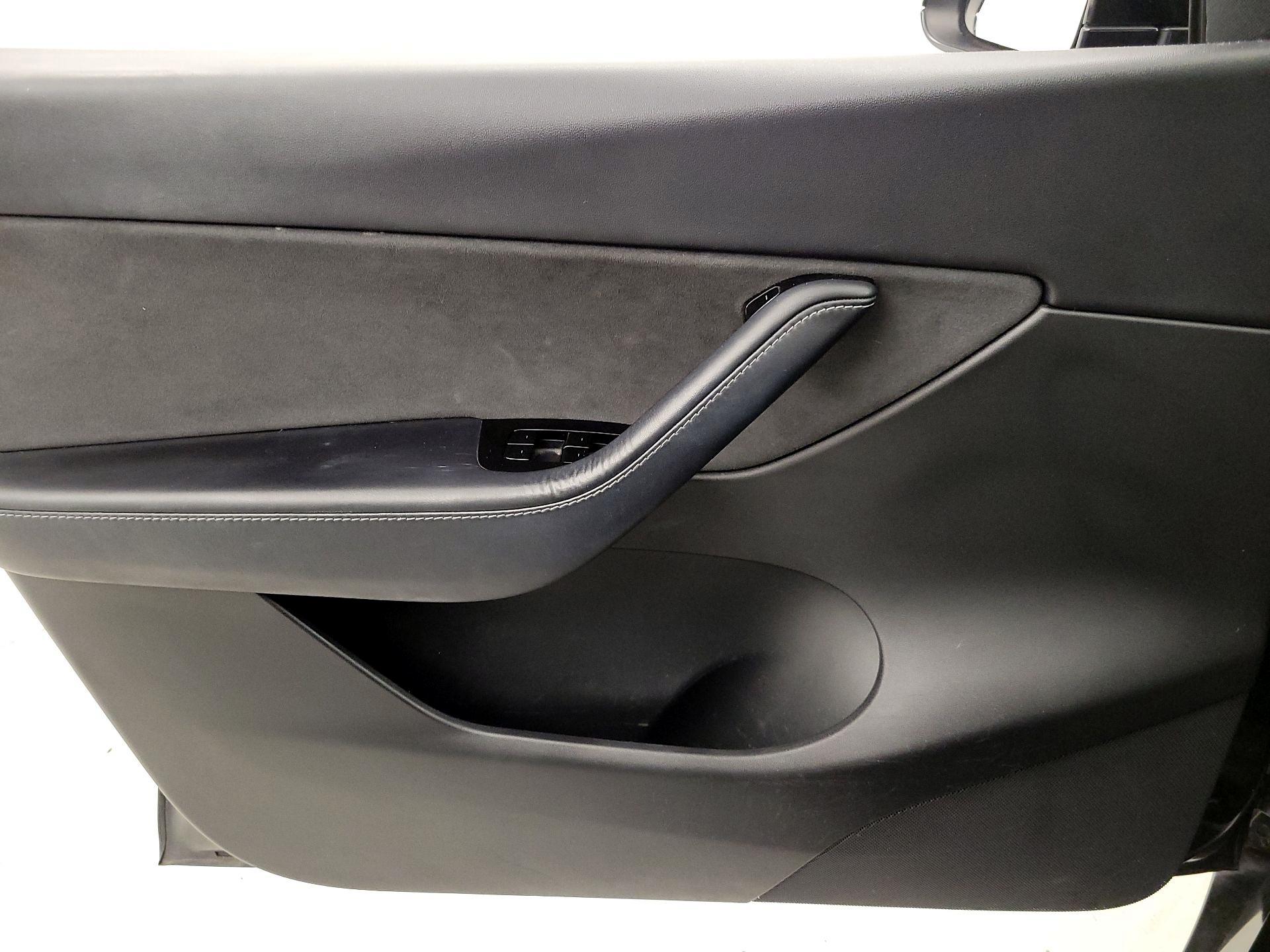Thumbnail: 2020 Tesla Model Y - 12