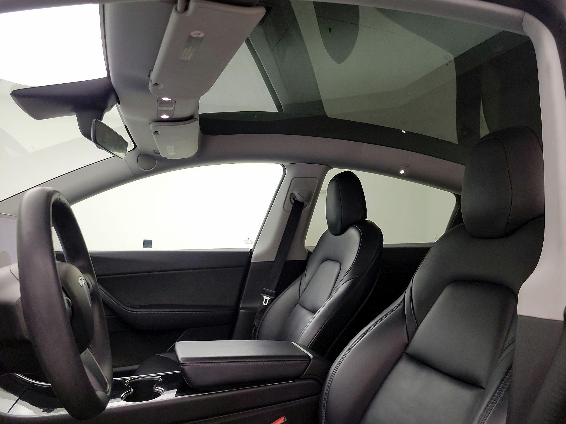 Thumbnail: 2020 Tesla Model Y - 18