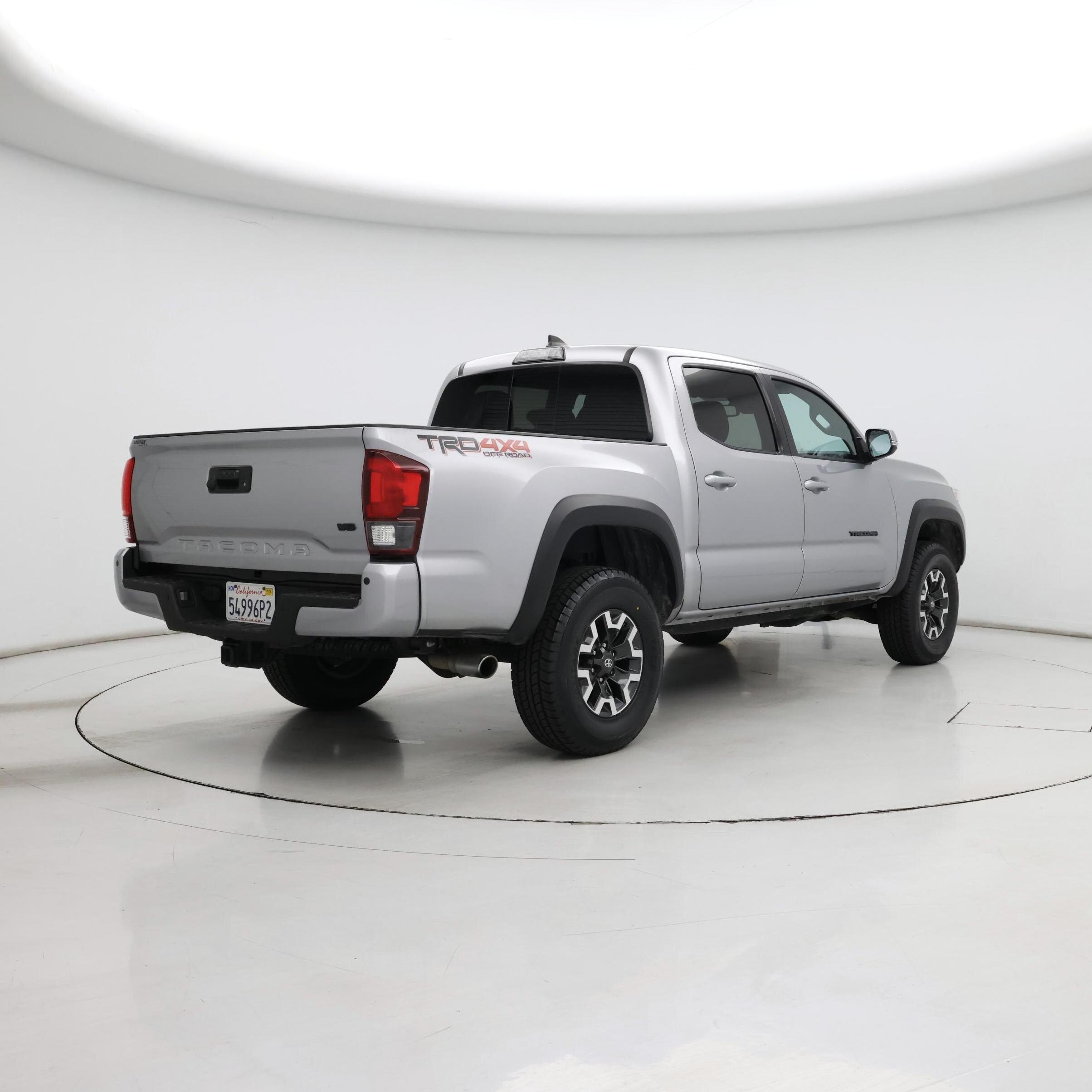 Thumbnail: 2019 Toyota Tacoma - 8