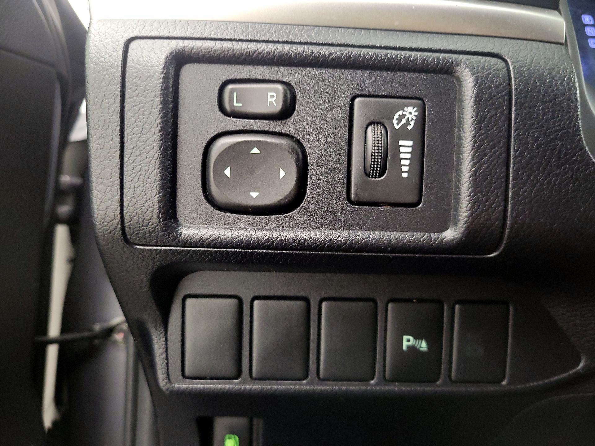 Thumbnail: 2013 Lexus CT - 13