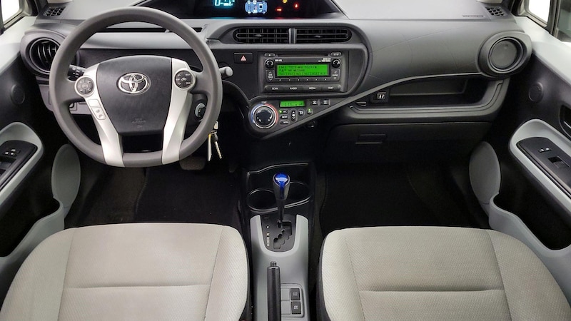 2013 Toyota Prius c One 9