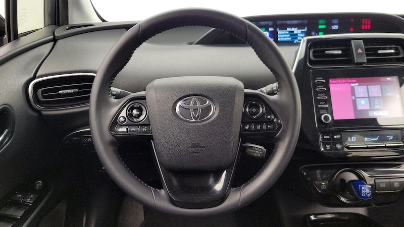 2020 Toyota Prius XLE 10