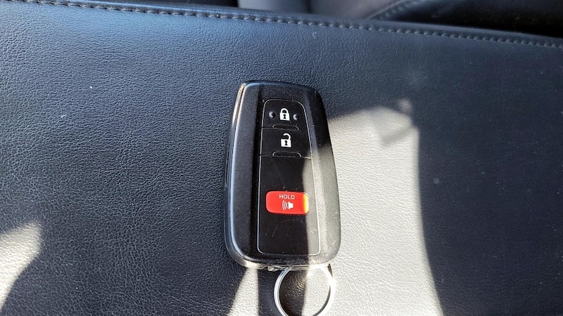 2020 Toyota Prius XLE 22