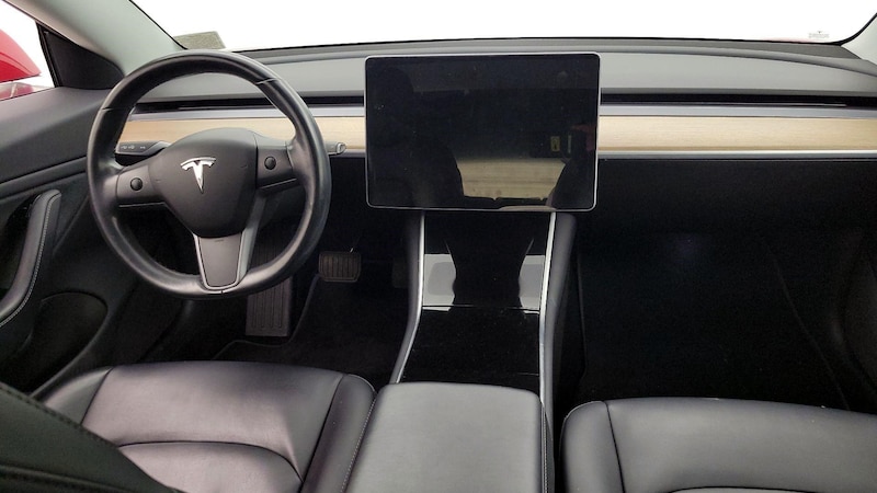 2018 Tesla Model 3 Long Range 9