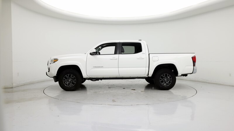 2022 Toyota Tacoma SR5 3