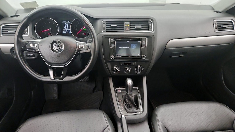 2017 Volkswagen Jetta SE 9